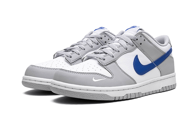 dunk-low-mini-swoosh-wolf-grey-game-royal-ddd5b9-3
