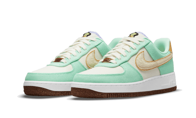 air-force-1-low-07-lx-happy-pineapple-green-glow-ddd5b9-3
