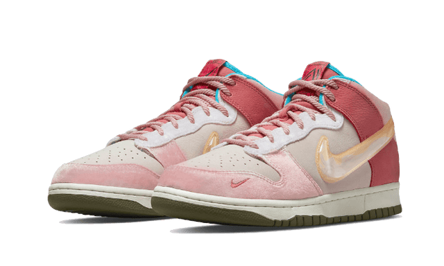 dunk-mid-social-status-free-lunch-strawberry-milk-ddd5b9-3