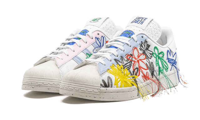 superstar-sean-wotherspoon-superearth-white-ddd5b9-3