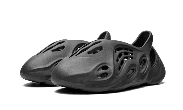 yeezy-foam-rnnr-onyx-ddd5b9-3