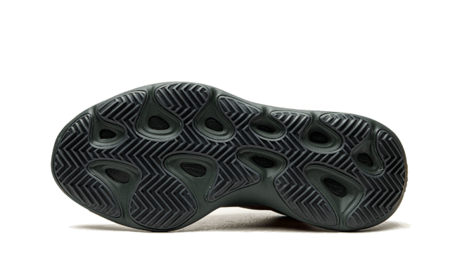 yeezy-700-v3-copper-fade-ddd5b9-3