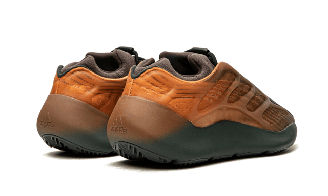 yeezy-700-v3-copper-fade-ddd5b9-3