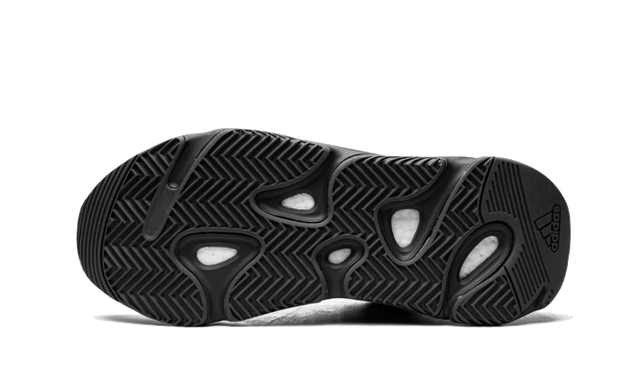 yeezy-700-mnvn-geode-ddd5b9-3