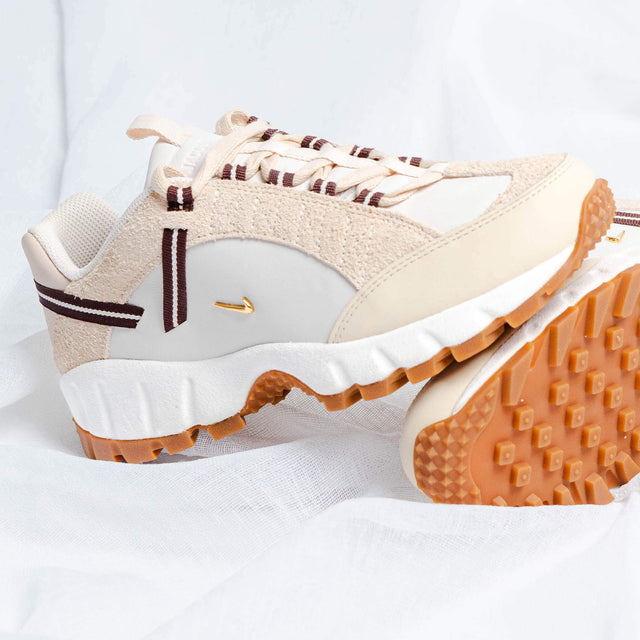 air-humara-lx-jacquemus-beige-ddd5b9-3