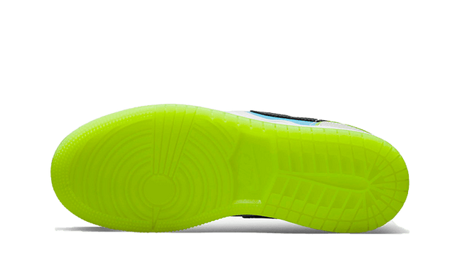 air-jordan-1-low-se-warped-swoosh-ddd5b9-3