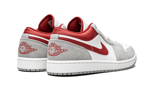 air-jordan-1-low-se-light-smoke-grey-gym-red-ddd5b9-3