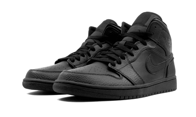 air-jordan-1-mid-triple-black-ddd5b9-3