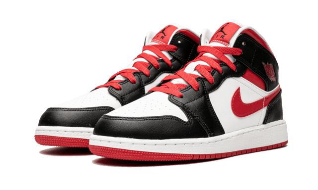 air-jordan-1-mid-very-berry-ddd5b9-3