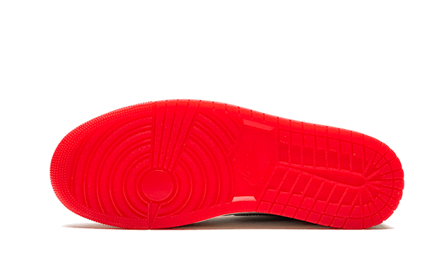 air-jordan-1-high-og-spider-man-across-the-spider-verse-ddd5b9-3