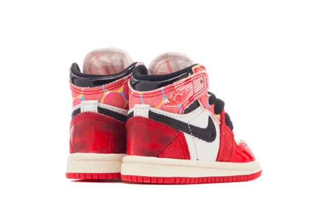 air-jordan-1-high-og-spider-man-across-the-spider-verse-bb-td-ddd5b9-3