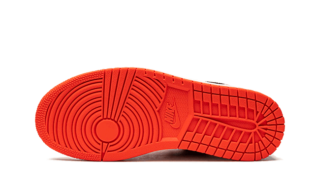 air-jordan-1-low-orange-black-ddd5b9-3