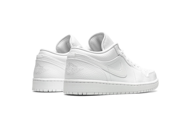 air-jordan-1-low-triple-white-ddd5b9-3