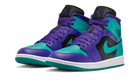 air-jordan-1-mid-black-grape-ddd5b9-3