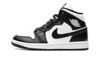 air-jordan-1-mid-panda-ddd5b9-3