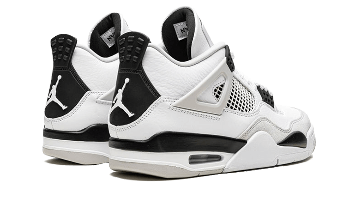 air-jordan-4-military-black-ddd5b9-3