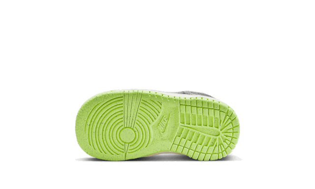 dunk-low-swoosh-shadow-iron-grey-bb-td-ddd5b9-3