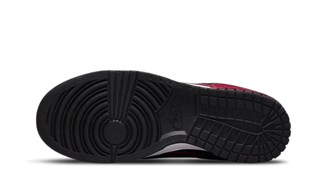 dunk-low-disrupt-2-black-dark-beetroot-ddd5b9-3