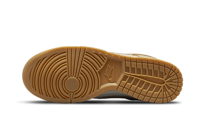 dunk-low-khaki-suede-gum-ddd5b9-3