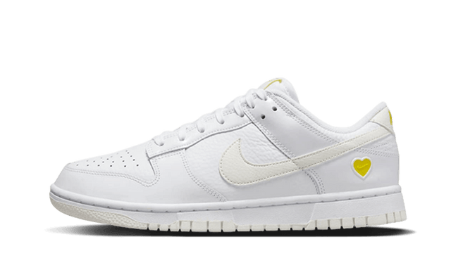 dunk-low-yellow-heart-ddd5b9-3