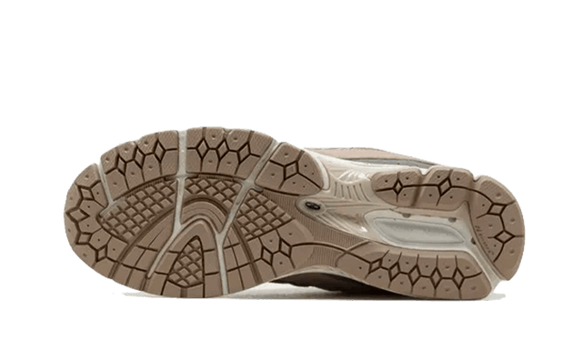 2002r-driftwood-sandstone-ddd5b9-3