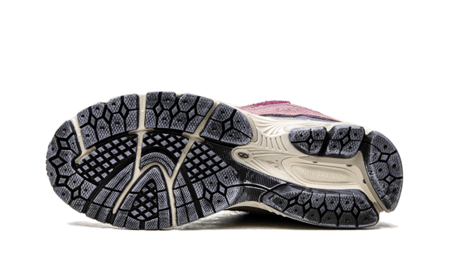 2002r-protection-pack-pink-ddd5b9-3
