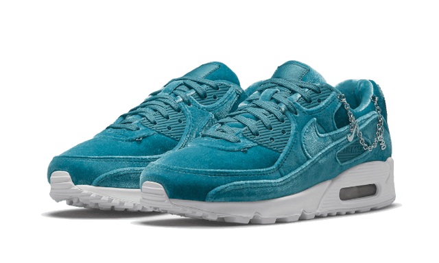 air-max-90-lucky-charms-ash-green-ddd5b9-3