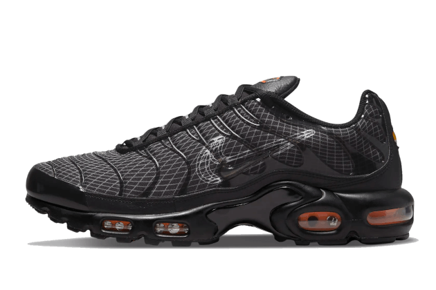 air-max-plus-3d-swoosh-black-ddd5b9-3