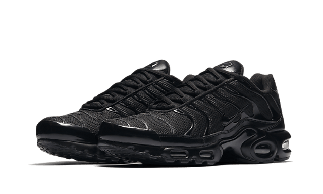 air-max-plus-triple-black-ddd5b9-3