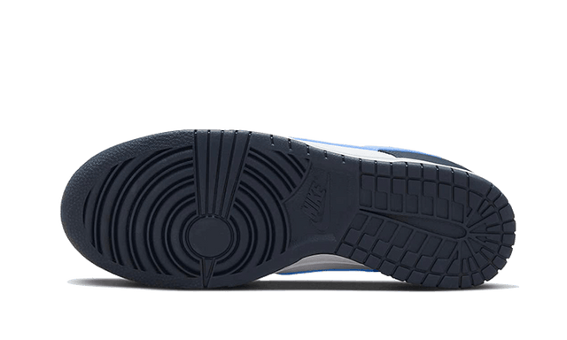 dunk-low-midnight-navy-university-blue-ddd5b9-3