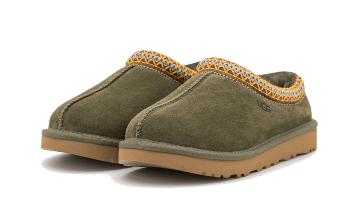 tasman-slipper-burnt-olive-gum-ddd5b9-3