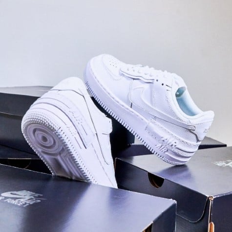 air-force-1-shadow-triple-white-ddd5b9-3