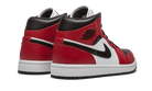 air-jordan-1-mid-chicago-black-toe-ddd5b9-3