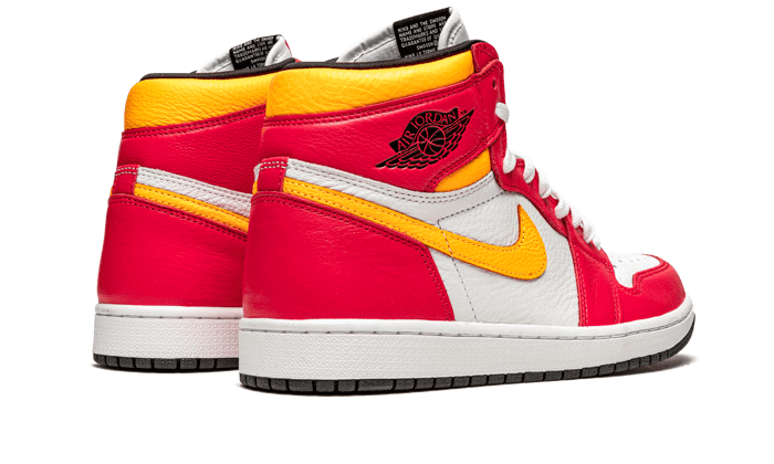 air-jordan-1-retro-high-og-light-fusion-red-ddd5b9-3