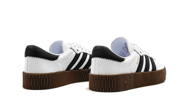 sambarose-white-black-gum-ddd5b9-3