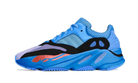 yeezy-700-hi-res-blue-ddd5b9-3