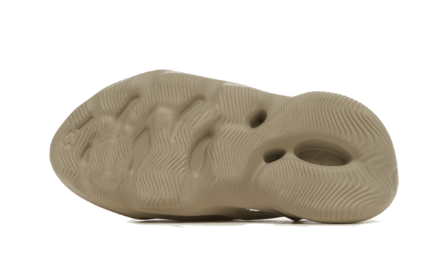 yeezy-foam-rnnr-stone-salt-ddd5b9-3