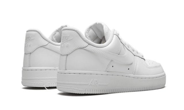 air-force-1-low-07-triple-white-ddd5b9-3