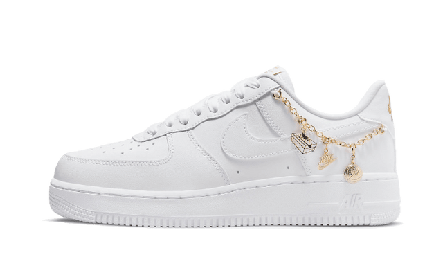 air-force-1-low-lx-lucky-charms-white-ddd5b9-3