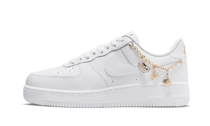 air-force-1-low-lx-lucky-charms-white-ddd5b9-3