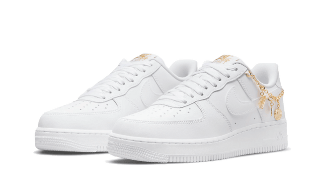 air-force-1-low-lx-lucky-charms-white-ddd5b9-3