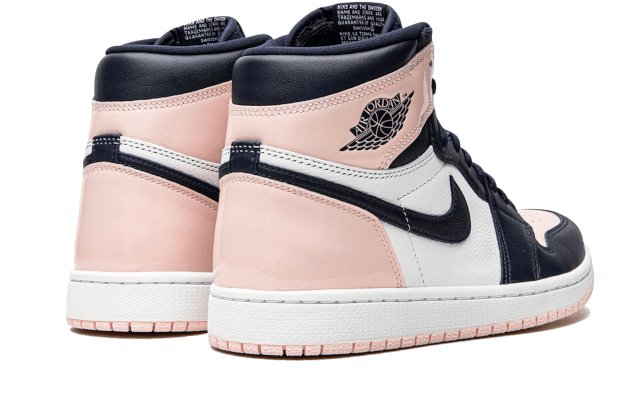 air-jordan-1-high-og-atmosphere-bubble-gum-ddd5b9-3