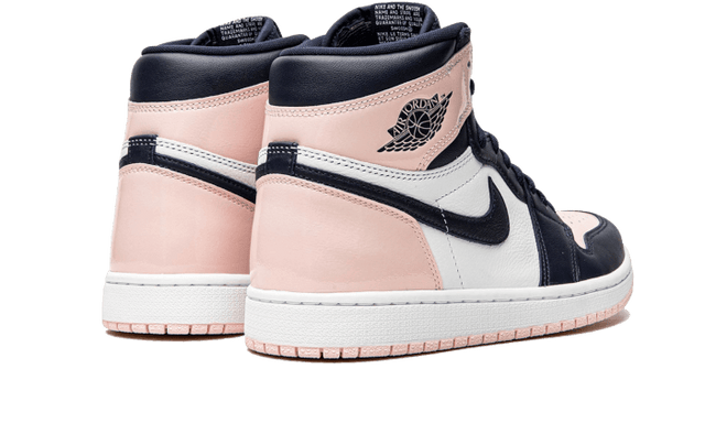air-jordan-1-high-og-atmosphere-bubble-gum-ddd5b9-3