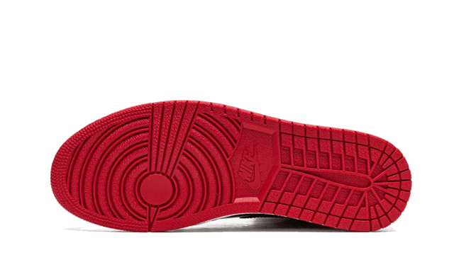air-jordan-1-high-og-patent-bred-ddd5b9-3