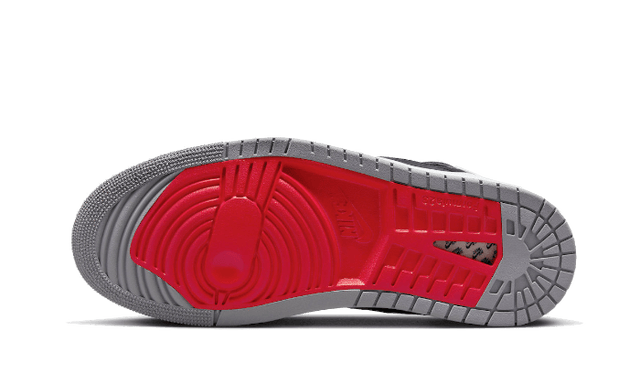 air-jordan-1-high-zoom-air-cmft-2-black-fire-red-cement-ddd5b9-3