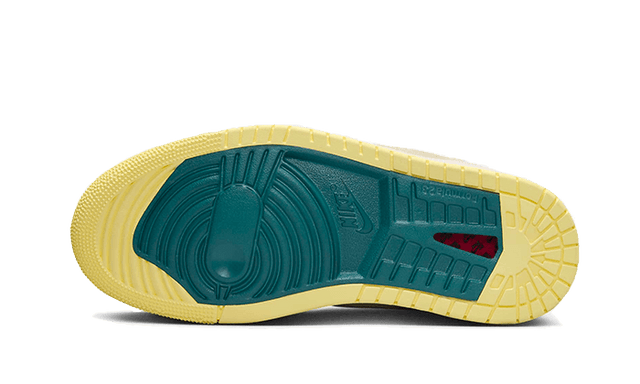 air-jordan-1-high-zoom-air-cmft-2-citron-tint-ddd5b9-3