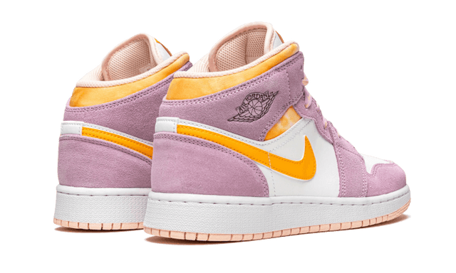 air-jordan-1-mid-arctic-pink-ddd5b9-3