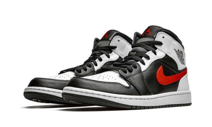 air-jordan-1-mid-black-chile-red-white-ddd5b9-3