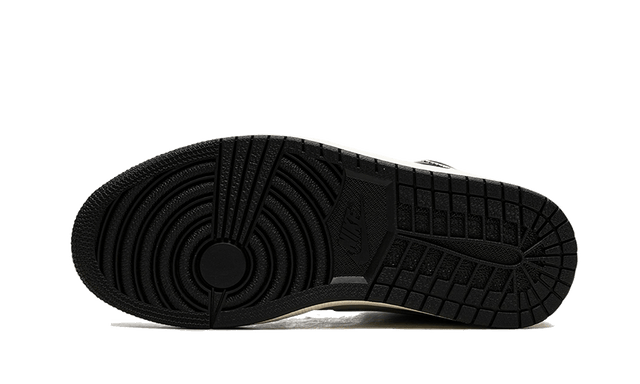 air-jordan-1-mid-black-chrome-ddd5b9-3
