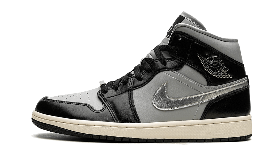 air-jordan-1-mid-black-chrome-ddd5b9-3